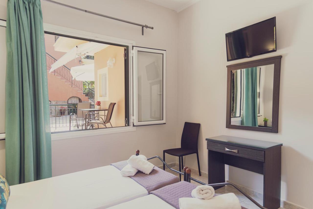 Maria Olga Apartments Mpenitses Eksteriør billede