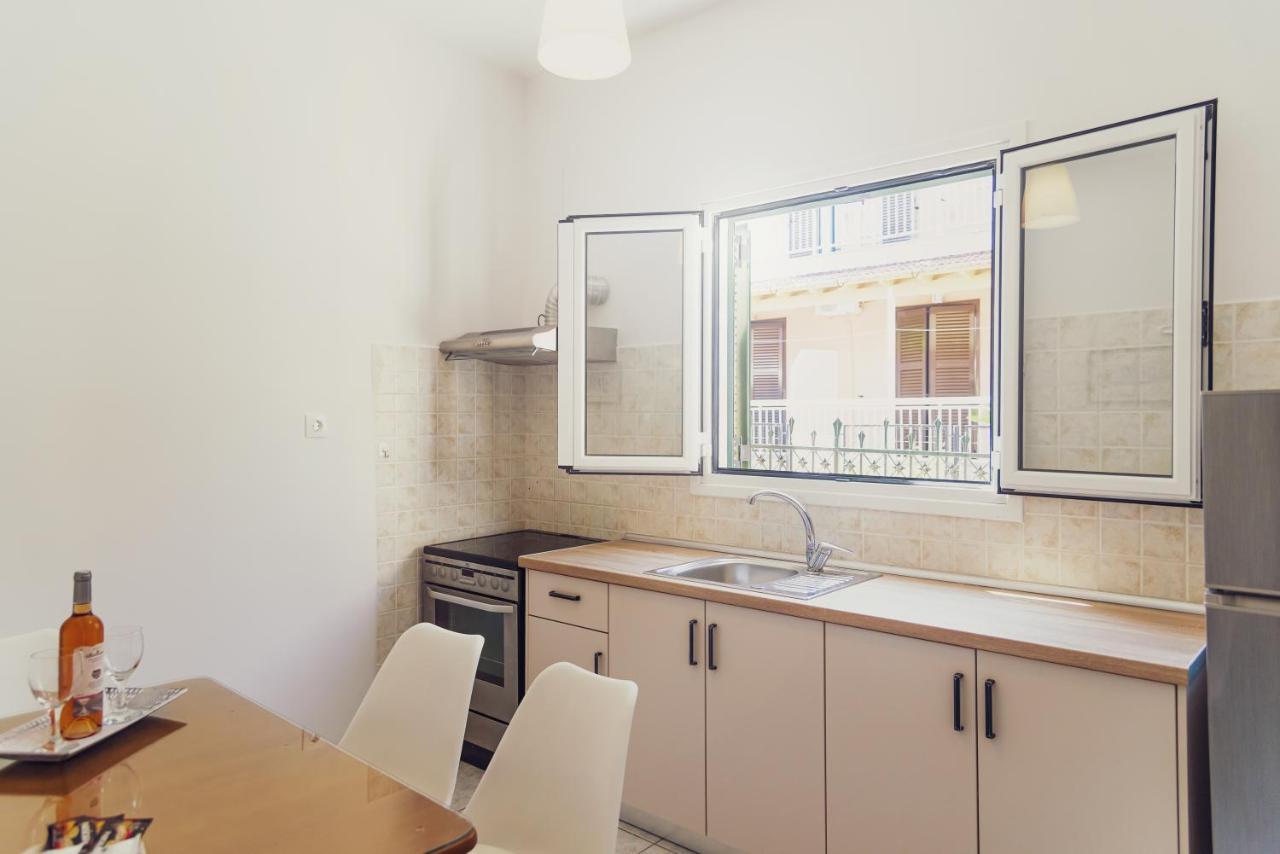Maria Olga Apartments Mpenitses Eksteriør billede