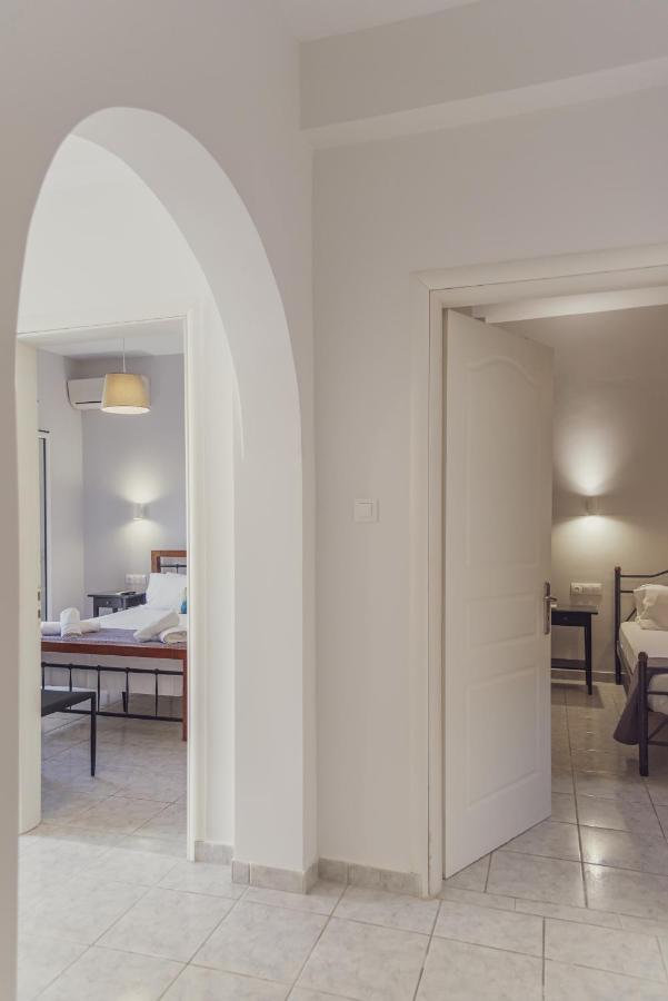 Maria Olga Apartments Mpenitses Eksteriør billede