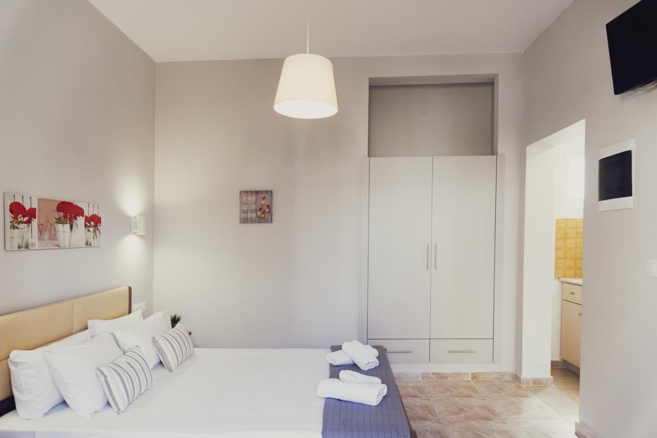 Maria Olga Apartments Mpenitses Eksteriør billede