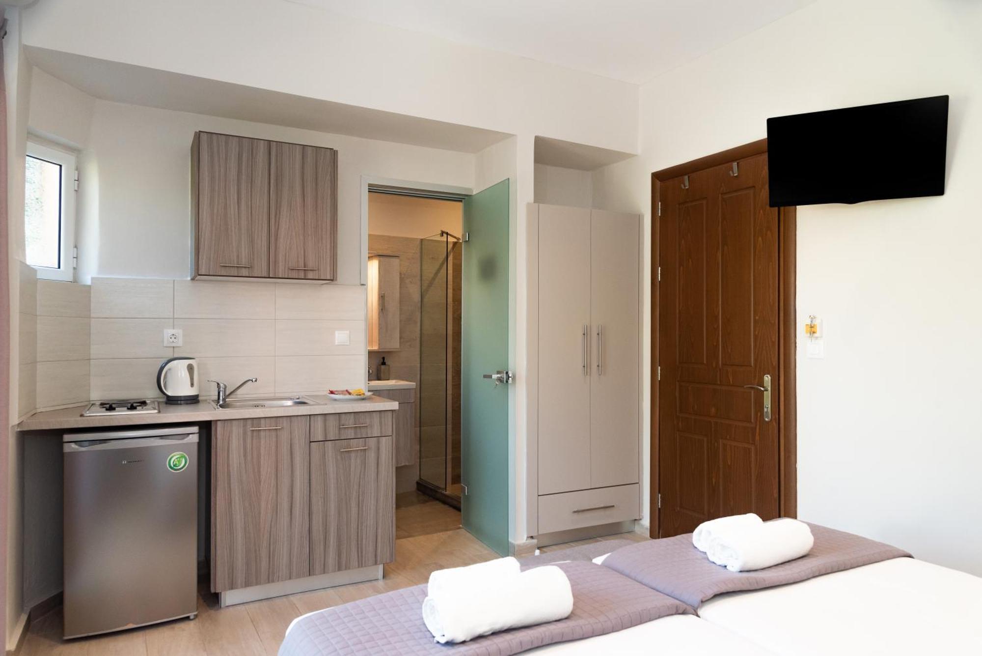 Maria Olga Apartments Mpenitses Eksteriør billede